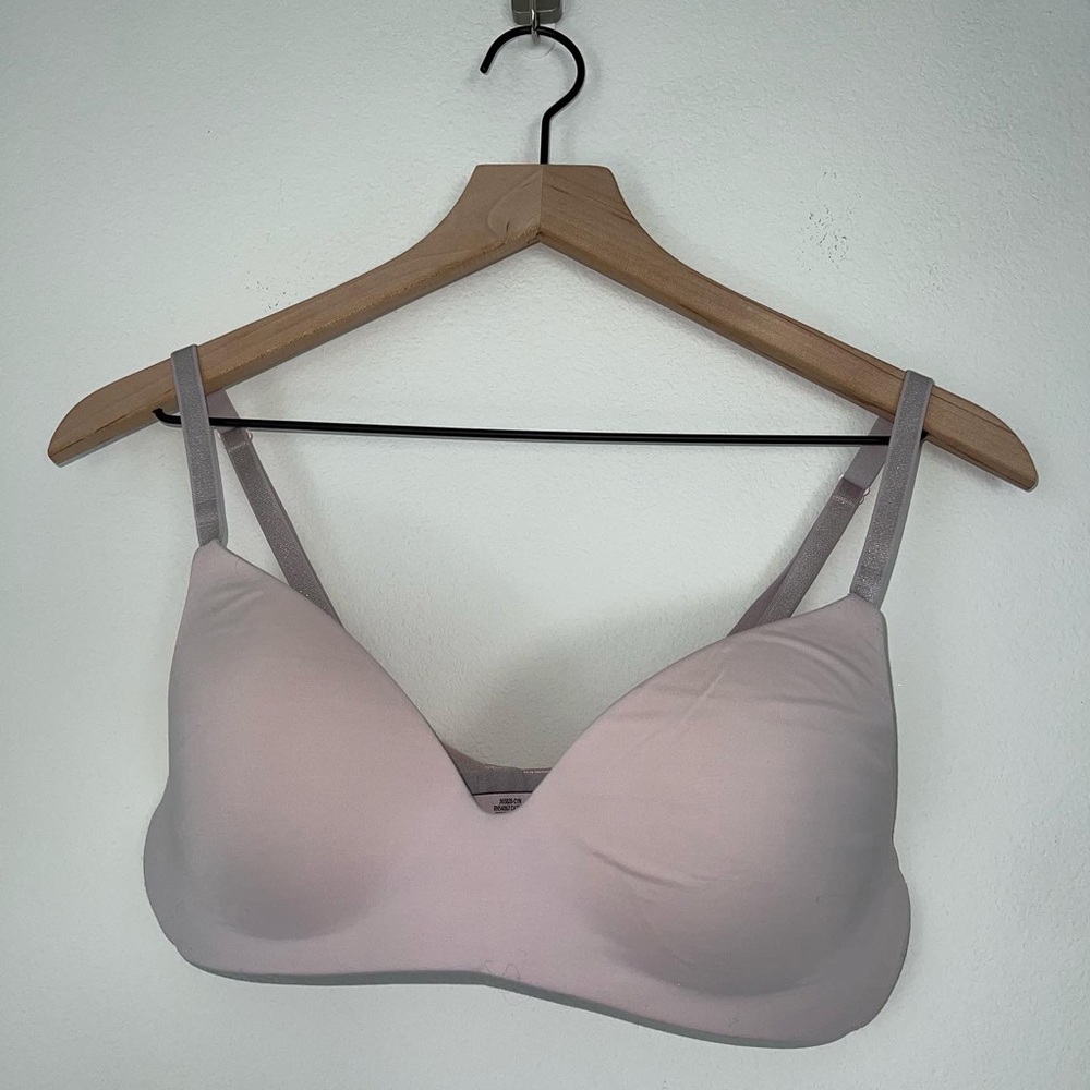 ♥️SOLD♥️ Victoria’s Secret Wireless Bra